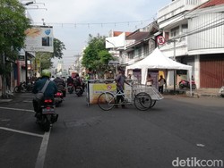Kini Becak Dilarang Masuk Alun-alun Kota Pasuruan