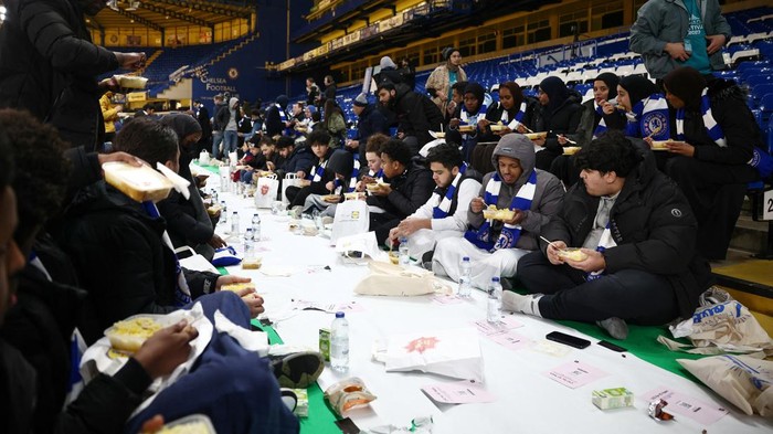 Chelsea Gelar Buka Puasa Bersama Di Stadion Stamford Bridge London