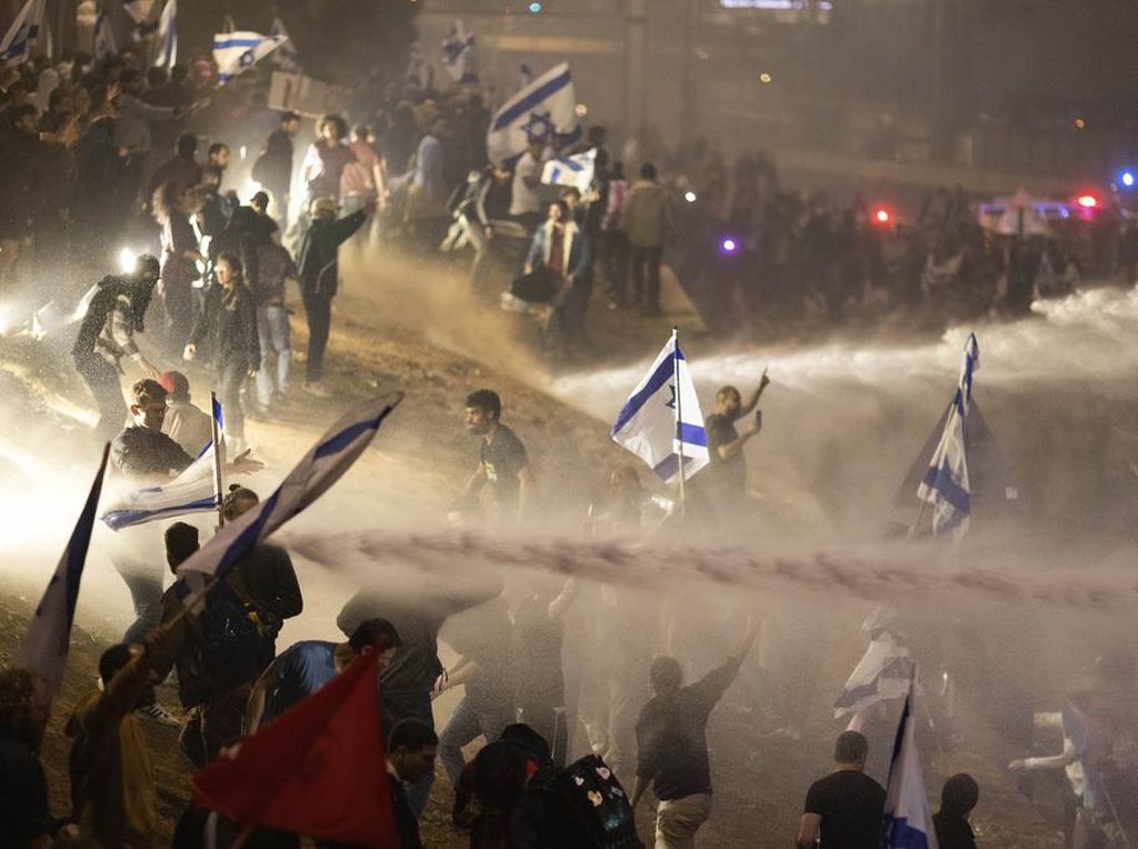 Protes Besar-besaran di Israel Buntut Reformasi Peradilan