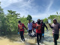 Gadis ABG yang Hilang Terseret Arus Sungai di Polman Ditemukan Tewas