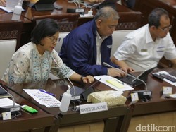Sri Mulyani Senang, Inflasi di RI Terus Turun