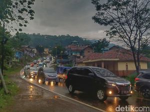 Polda Jabar Berlakukan Buka-Tutup di Rest Area dan Jalur Wisata Polda Jabar Berlakukan Buka-Tutup di Rest Area dan Jalur Wisata