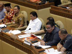 Komisi II DPR Bahas Putusan Bawaslu soal Verifikasi Ulang Prima Komisi II DPR Bahas Putusan Bawaslu soal Verifikasi Ulang Prima