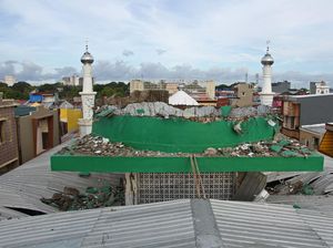 Kubah Masjid di Makassar Roboh, Timpa Jamaah Salat Tarawih Kubah Masjid di Makassar Roboh, Timpa Jamaah Salat Tarawih