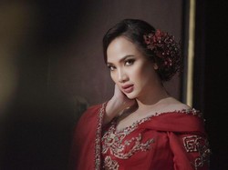 Lady Vien Totalitas di Karya Bilingual Indonesia-Mandarin Bemby Noor