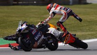 Marquez Jelaskan Crash dengan Oliveira di MotoGP Portugal
