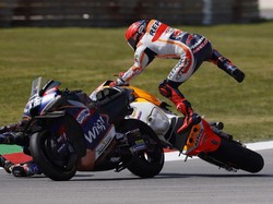 Biar Nggak Jatuh Melulu, Ini Saran Zarco untuk Marquez