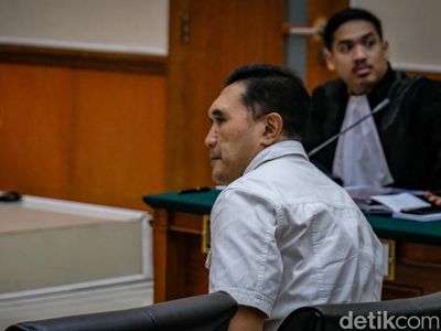 Momen Eks Kapolsek Kalibaru Dituntut 17 Tahun Bui Kasus Narkoba