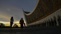 Ngabuburit di Masjid Raya Sumbar