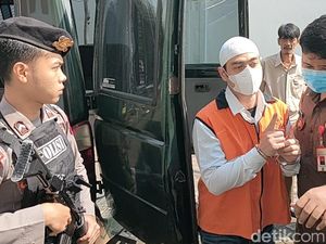 Ferry Irawan Jalani Sidang Perdana KDRT Venna Melinda di PN Kota Kediri