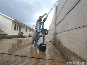 Penyintas Gempa Cianjur Alami Krisis Air Bersih Penyintas Gempa Cianjur Alami Krisis Air Bersih