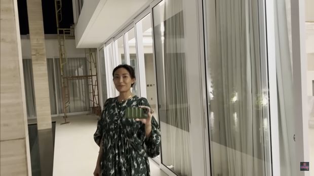 Rumah baru Ayu Dewi