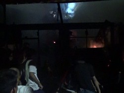 Rumah Mebel di Makassar Terbakar, 9 Mobil Damkar Dikerahkan