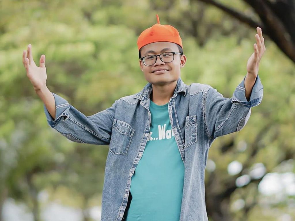 Soni Wakwaw dan Kisahnya dengan Syahrini Soni Wakwaw dan Kisahnya dengan Syahrini