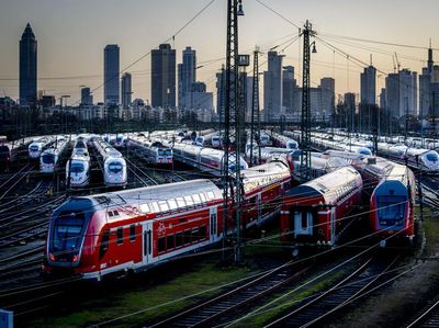 Suasana Stasiun KA di Frankfurt Sepi Gegara Aksi Mogok Massal