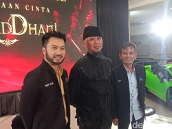 Rayakan Ulang Tahun ke-51, Ahmad Dhani Gelar Intimate Concert