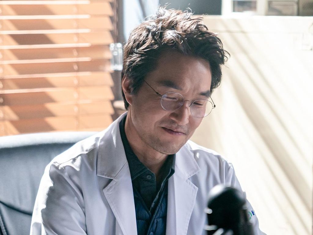 4 Hal tentang Dr Romantic 3: Tanggal Tayang hingga Para Pemain 4 Hal tentang Dr Romantic 3: Tanggal Tayang hingga Para Pemain