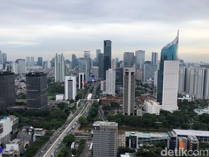 Efek Tarif Trump, Ekonomi RI Diperkirakan Hanya Tumbuh 5% di 2025 Efek Tarif Trump, Ekonomi RI Diperkirakan Hanya Tumbuh 5% di 2025
