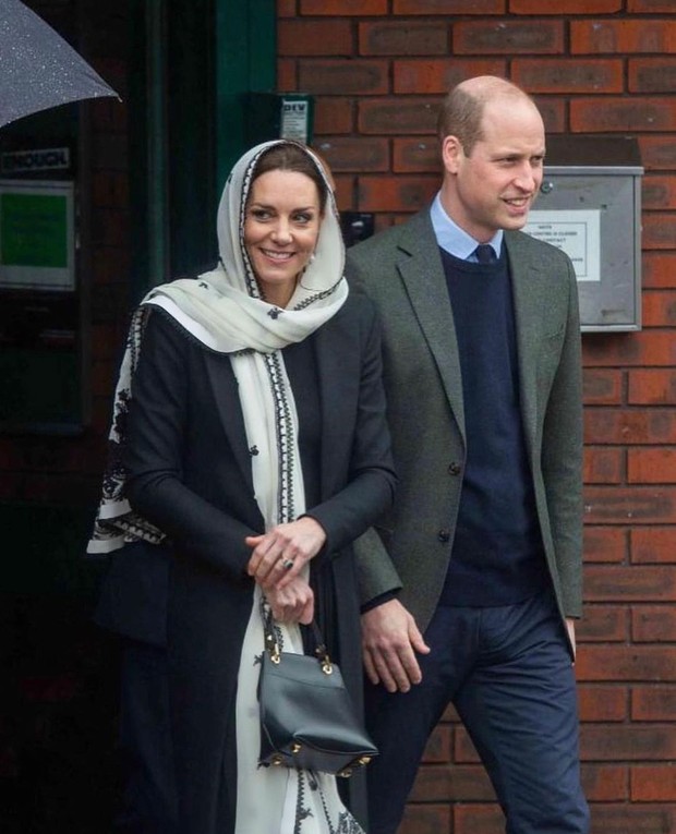 Kate Middleton dan Pangeran William di Hayes Muslim Centre