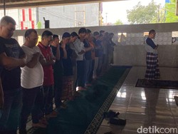 Dulu Anggota Geng Motor, Kini Bangun Masjid di Bawah Tol Bandung