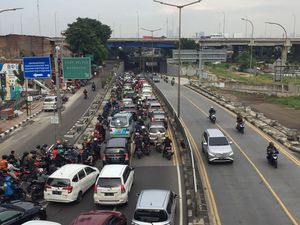 Curhat Warga Kena Macet Saat Puasa di Jaktim: Macet Terus, Apalagi Sore Hari
