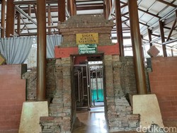 Pesona Wisata Religi Mbah Wasil Kediri