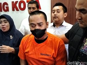 Mantri Suntik Mati Kades di Serang Usai Cemburu Lihat Foto Istri Selingkuh Mantri Suntik Mati Kades di Serang Usai Cemburu Lihat Foto Istri Selingkuh