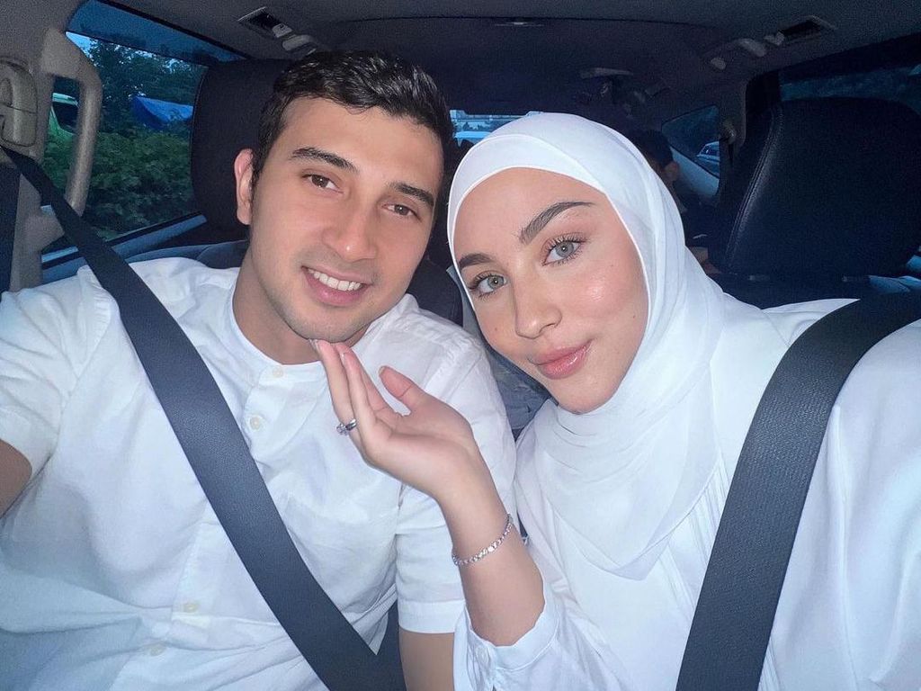Respons dan Pesan Ali Syakieb Saat Margin Wieheerm Putuskan Berhijab Respons dan Pesan Ali Syakieb Saat Margin Wieheerm Putuskan Berhijab