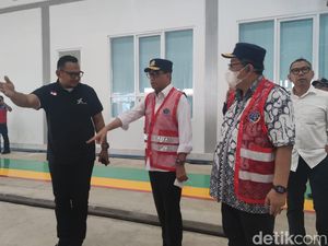 Jokowi Resmikan Kereta Api Sulsel Besok, Menhub Jajal Stasiun Rammang-rammang