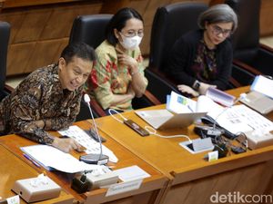Menkes Tepis UU Kesehatan Permudah Dokter Asing Praktik di RI Menkes Tepis UU Kesehatan Permudah Dokter Asing Praktik di RI