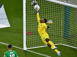 Magis Mike Maignan Bersama AC Milan