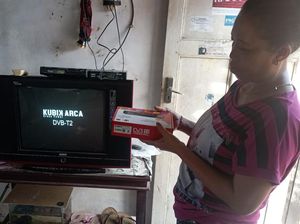 Siaran TV Analog Bakal Dimatikan, Distribusi STB Belum 100 Persen Siaran TV Analog Bakal Dimatikan, Distribusi STB Belum 100 Persen