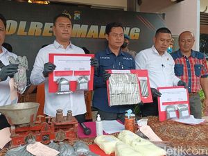 Jual Bahan Baku Petasan, 3 Orang Ditangkap di SPBU Kodok Ngorek Malang Jual Bahan Baku Petasan, 3 Orang Ditangkap di SPBU Kodok Ngorek Malang