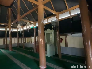 Menilik Mitos Pilar Masjid Tua Jerrae Sidrap Berasal Dari Pohon Cabai Menilik Mitos Pilar Masjid Tua Jerrae Sidrap Berasal Dari Pohon Cabai