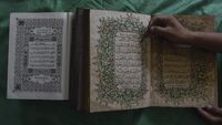 Wujud Al-Quran Kuno yang Ditulis Tangan, Berusia 150 Tahun Lebih