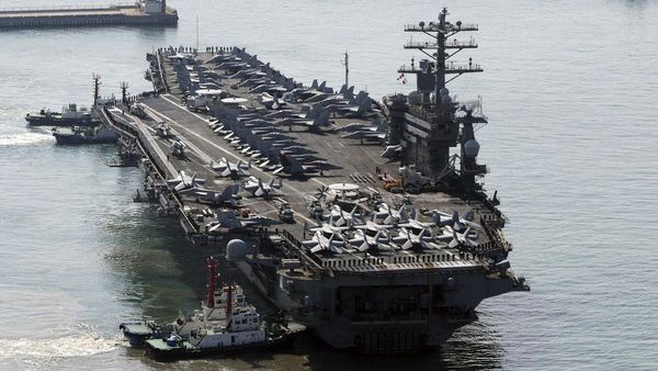 Potret Kapal Induk Nimitz AS Ikut Latihan Militer di Korsel