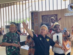 Prabowo Malah Sebut Jokowi Saat Namanya Disebut di Lagu Ojo Dibandingke