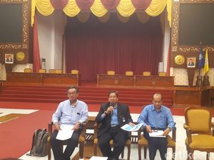 Masa Jabatan Rektor UNS Prof Jamal Diperpanjang, Begini Penjelasan Pihak Kampus Masa Jabatan Rektor UNS Prof Jamal Diperpanjang, Begini Penjelasan Pihak Kampus