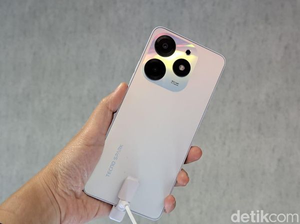 Menggenggam Tecno Spark 10 Series, HP Rp 1 Jutaan Kamera Boba