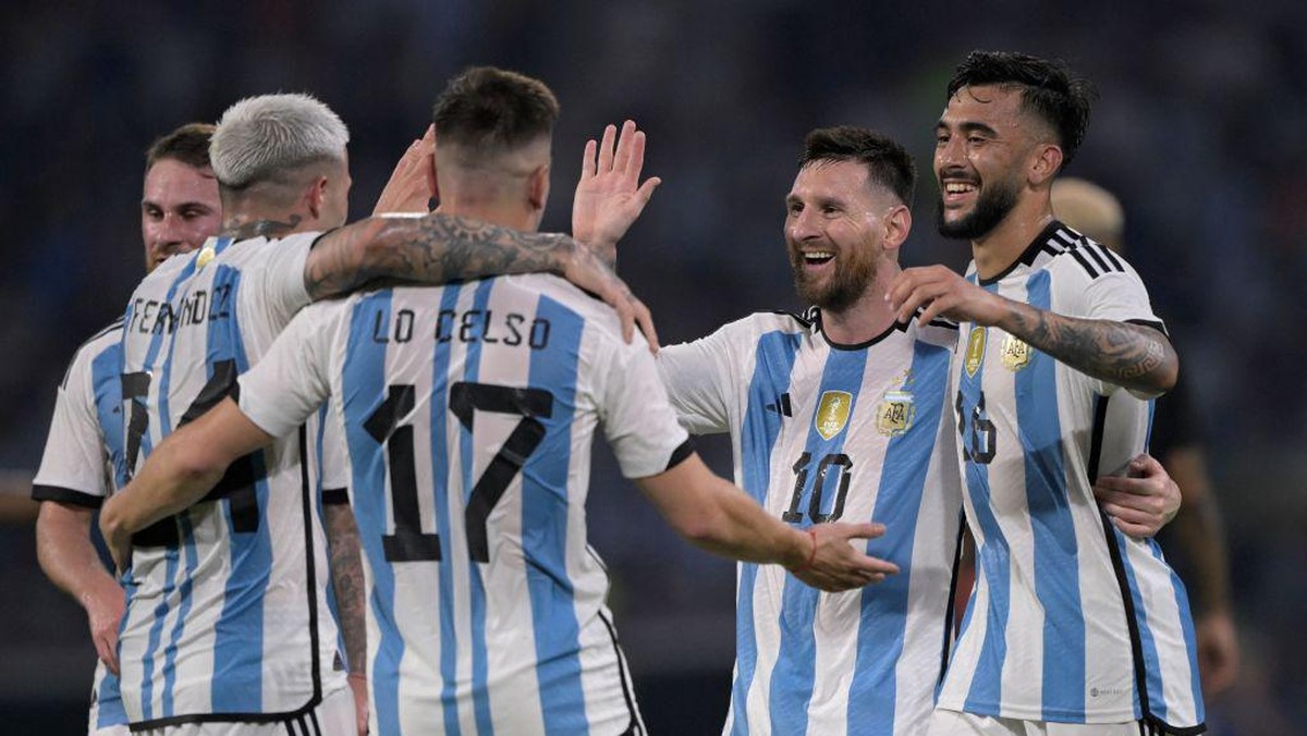 Lionel Messi hat-trick, Argentina sikat Curacao 7-0 (AFP via Getty Images/JUAN MABROMATA)