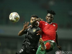 Burundi mencoba meningkatkan tekanan untuk mencari gol balasan.