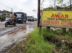 Jangan Ngebut Lur! 261 Km Jalan di Blora Kondisi Rusak Berat
