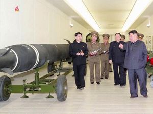 Kim Jong Un Pamer Hulu Ledak Nuklir Terbaru
