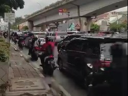Lalin Jalan Letjen Suprapto Arah Senen Jakpus Macet Pagi Ini