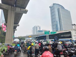 Cerita Tofan Terjebak Macet di Jalan Gatsu Pagi Ini: Makin Hari Makin Parah