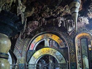 Masjid Aschabul Kahfi Perut Bumi Al Maghribi Tuban, Tempat Ibadah dalam Gua Masjid Aschabul Kahfi Perut Bumi Al Maghribi Tuban, Tempat Ibadah dalam Gua