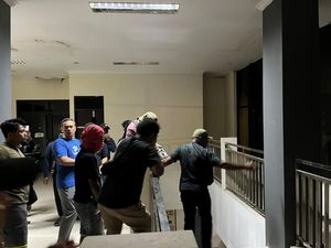 Ulah Pembunuh Dokter Mawar di Nabire: Tutupi Wajah Korban Pakai Rok Ulah Pembunuh Dokter Mawar di Nabire: Tutupi Wajah Korban Pakai Rok