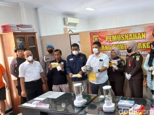 Polda Jambi Musnahkan 1,3 Kg Sabu Senilai Rp 1,7 M
