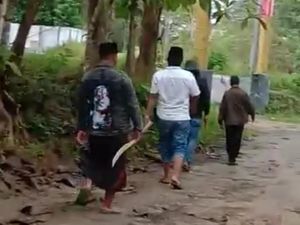 Dua Orang Tewas Berujung 2 Desa di Bangkalan Batal Gelar Pilkades Dua Orang Tewas Berujung 2 Desa di Bangkalan Batal Gelar Pilkades