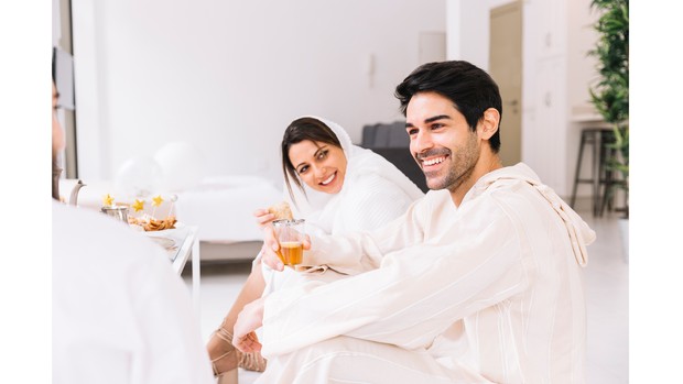 Potret momen kebersamaan saat lebaran/freepik/freepik Potret yang menampilkan momen kebersamaan saat lebaan.